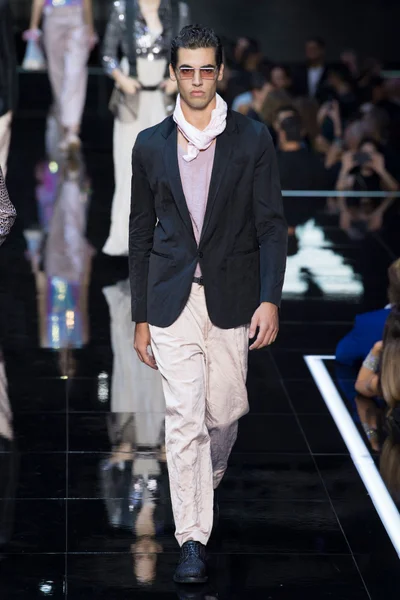 Look 40